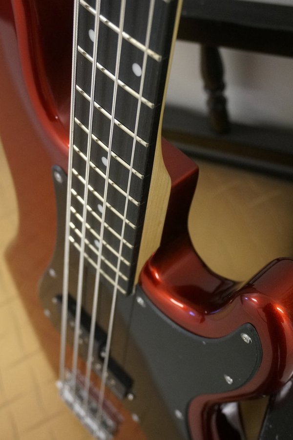 Green P-Bass, Red Metallic