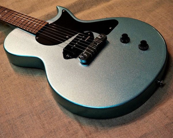 Vintage V120 ReIssued Electric Guitar ~ Gun Hill Blue