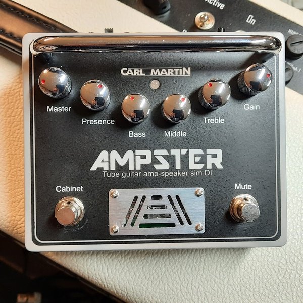 Carl Martin Ampster, tube driven preamp/speaker simulator